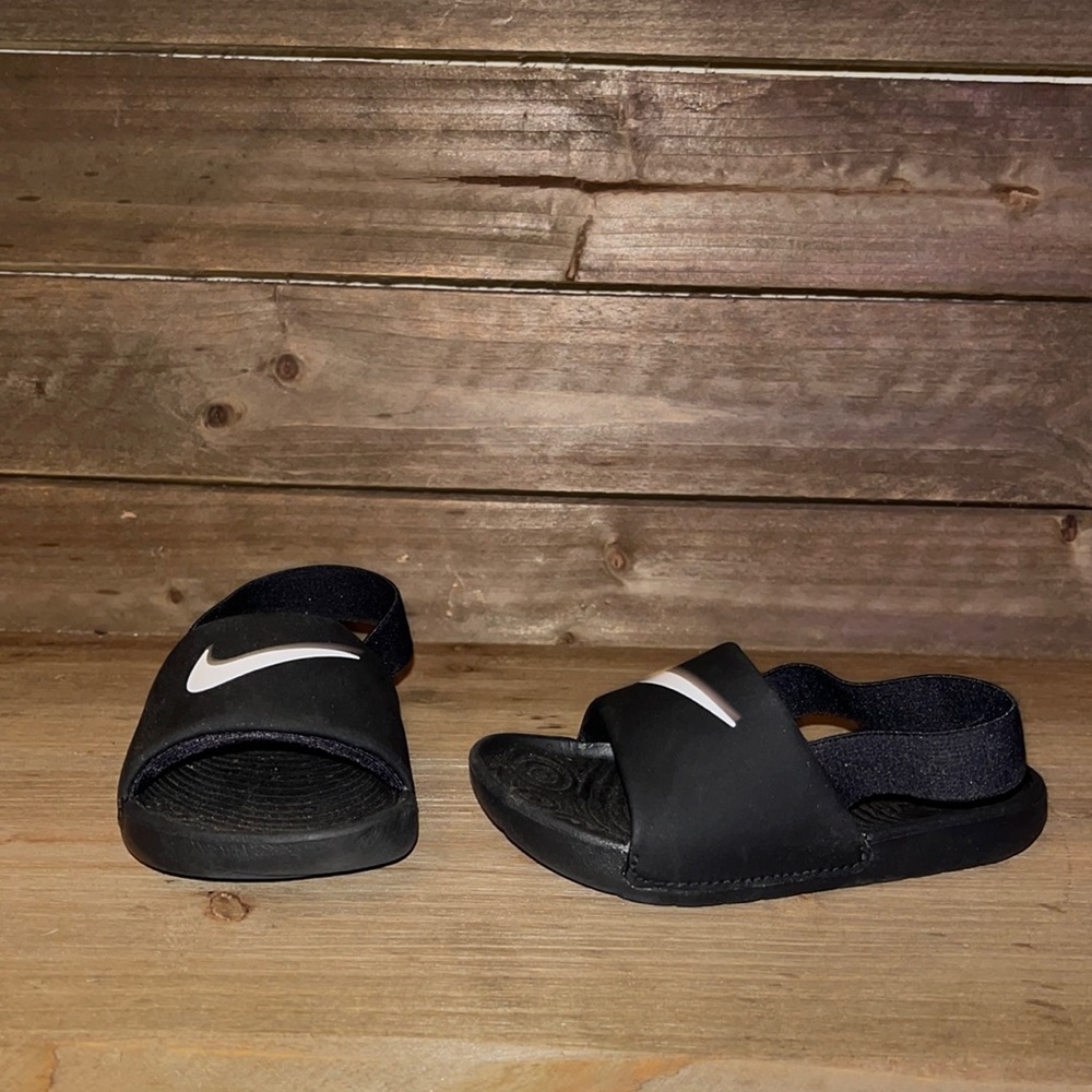 Infant Nike slides size large